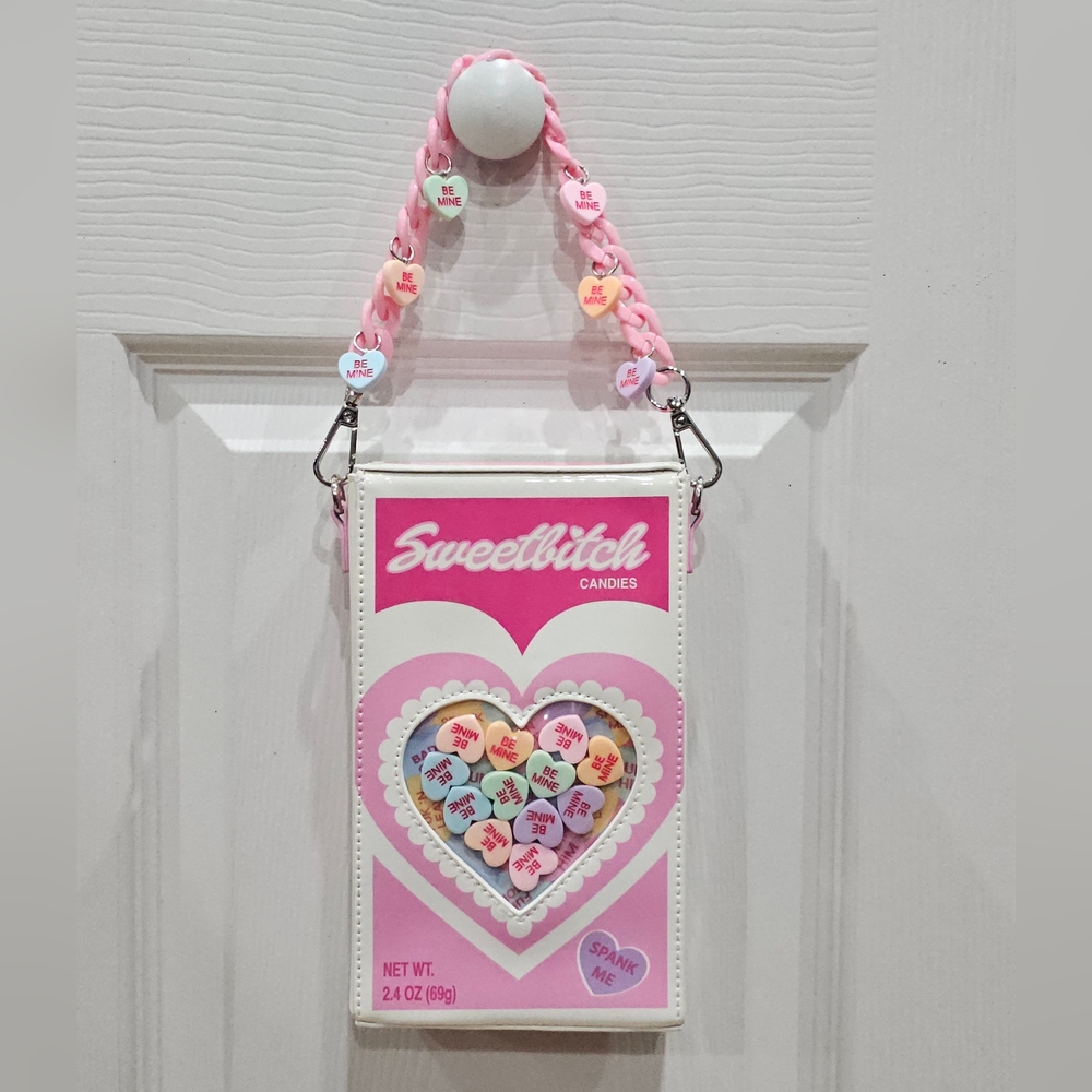 Unique Sweet Sugar Thrillz Say It With Candy Hearts Crossbody Bag Pink Purse New - Picture 15 of 15